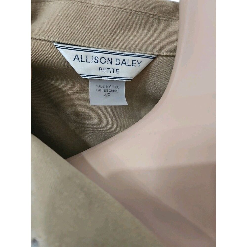 Cozy Allison Daley Women's Jacket - Picture 5 of 6